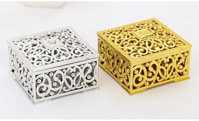 10369093767_1880767871