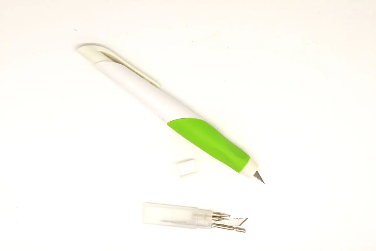 Ручные принадлежности DIY портативный нож, 8 режущих головок можно обменять Универсальный канцелярский нож