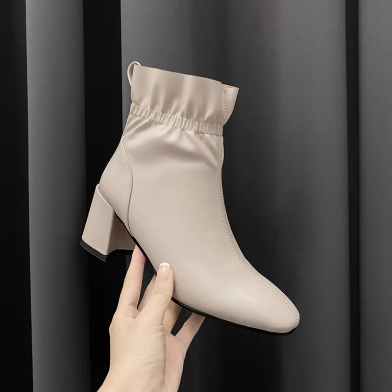 

2019 Autumn And Winter 32 Mixed Colors 33 Online Celebrity Thin Boots Ankle Boots 42 Martin Short Boots Square Head Large Size 4