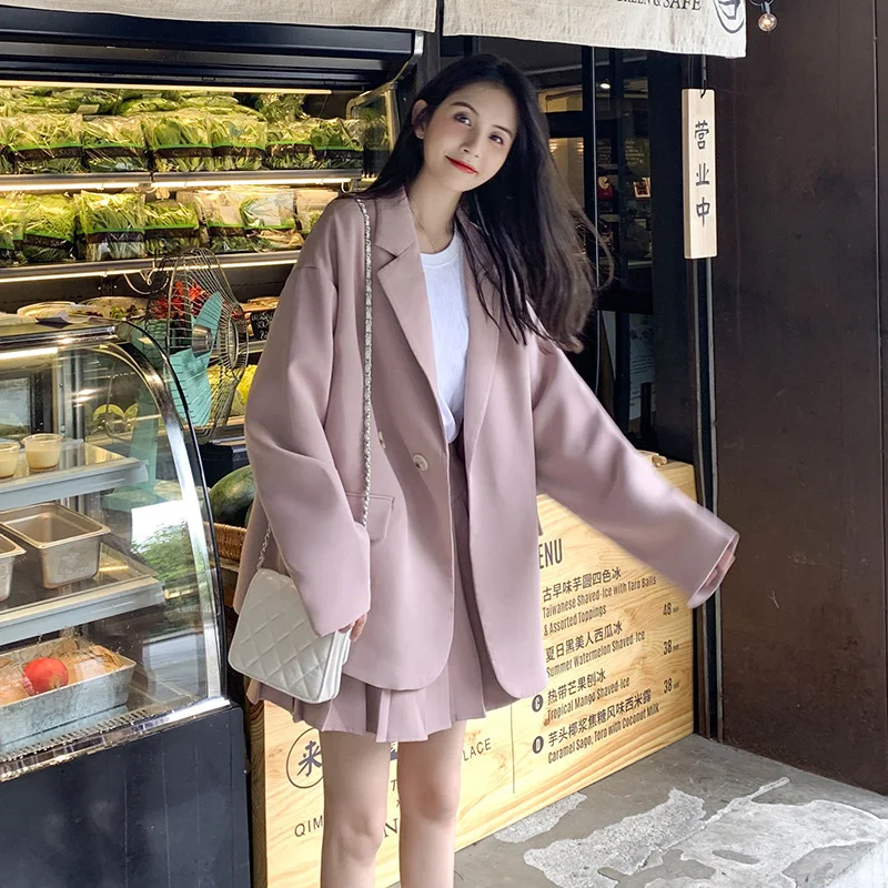 

Photo Shoot Spring And Autumn New Red Small Suit Coat Women's Casual Loose Retro Elegant Coat Pleated Skirt Shorts Set