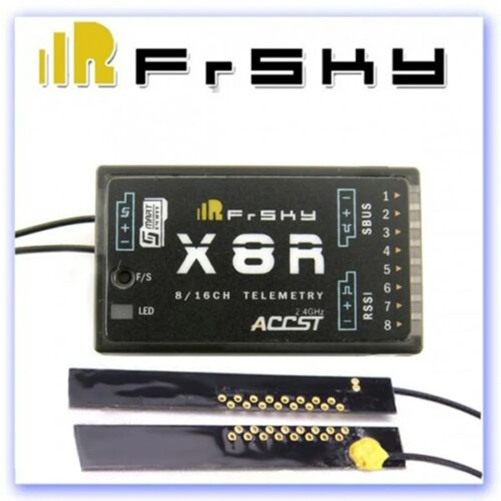 Récepteur FrSky X8R 16 canaux S.Bus SmartPort montrant les étiquettes des canaux et le boîtier.