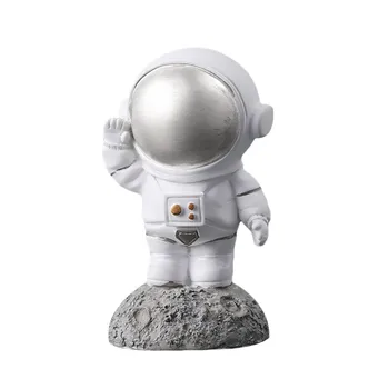 

Mini Nordic Resin Astronaut Doll Model Dollhouse Ornament Decor Toys Kids Gift Play Toy Doll House Accessories Miniature