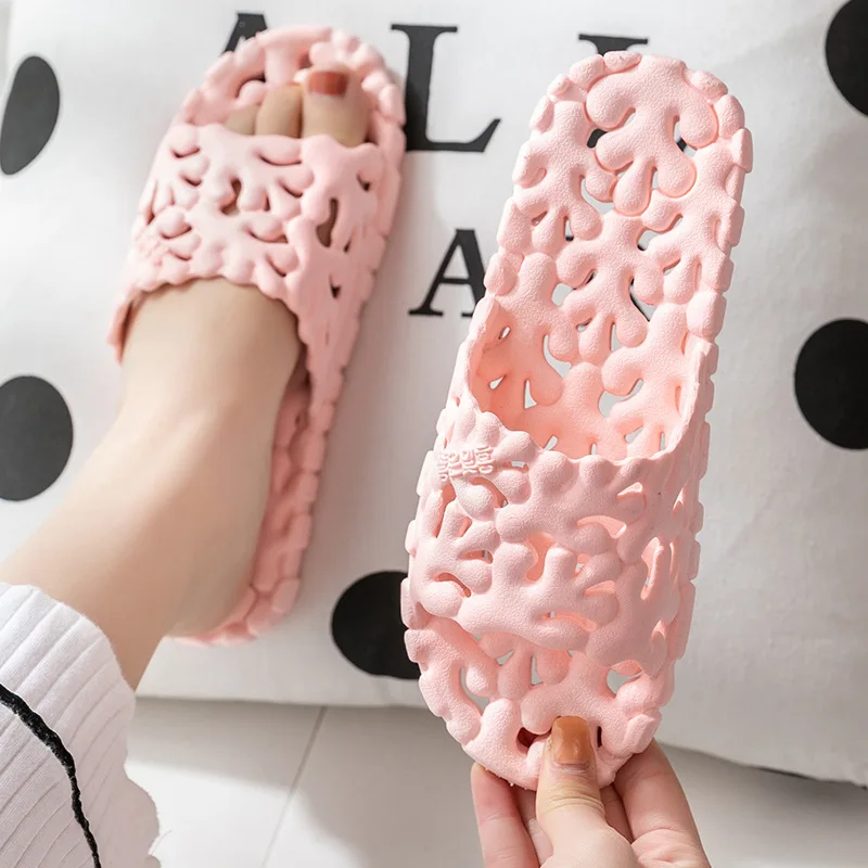 Забавные женские шлепанцы для ванной домашние тапочки из ПВХ открытые с мягкой