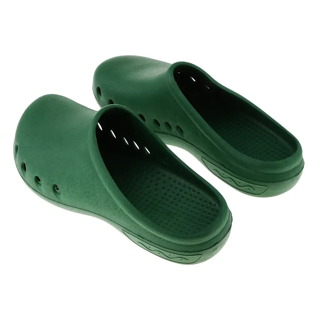 water resistant nursing shoes