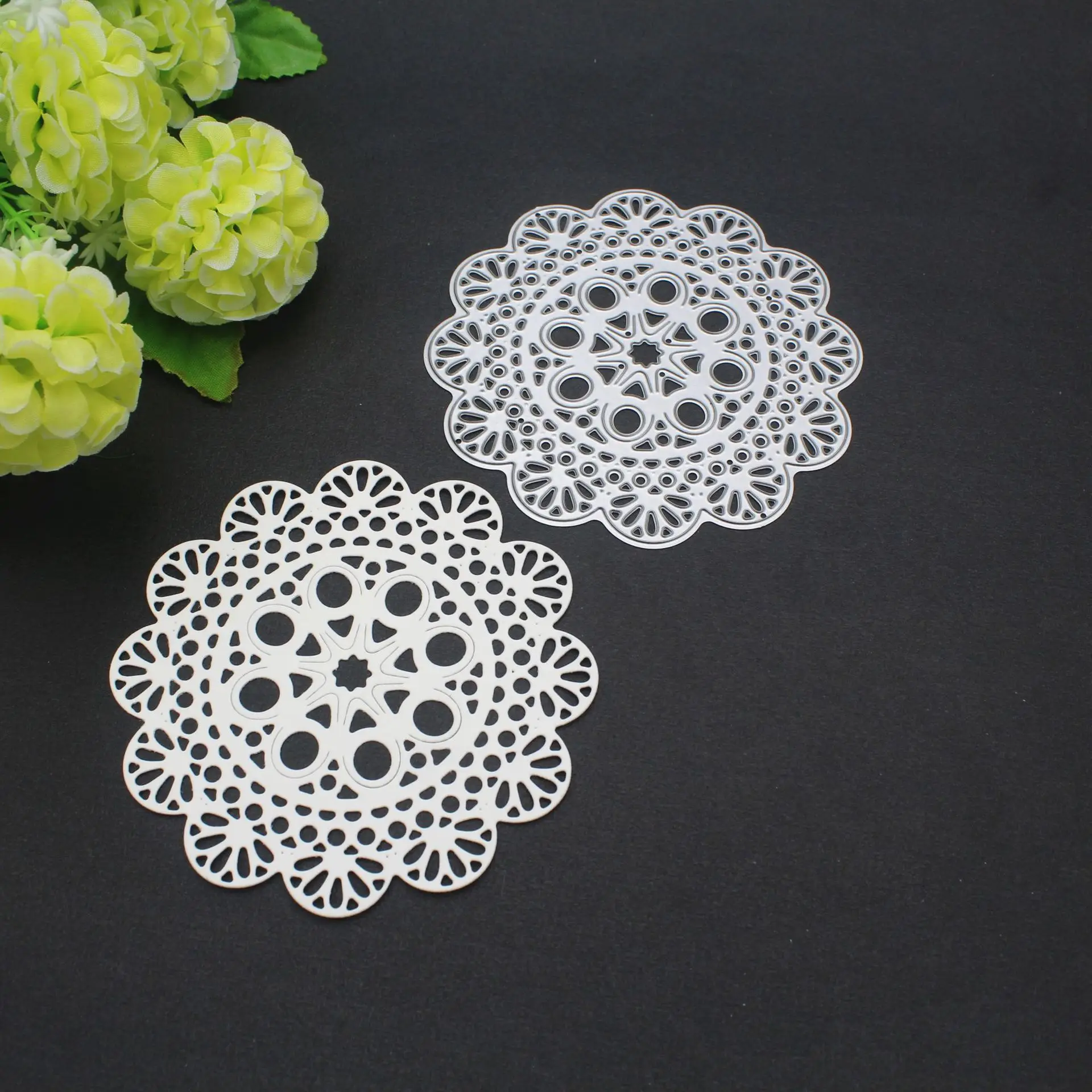 

Lace Flower Boarder Metal Cutting Dies for Craft Dies Scrapbooking DIY Album Embossing Paper Die Cut New Dies for 2019 Decor