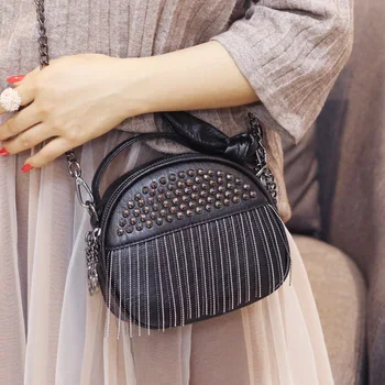 

Texture Messenger bag female 2020 new tassel rivet mini chain bag fashion trend single shoulder Messenger bag