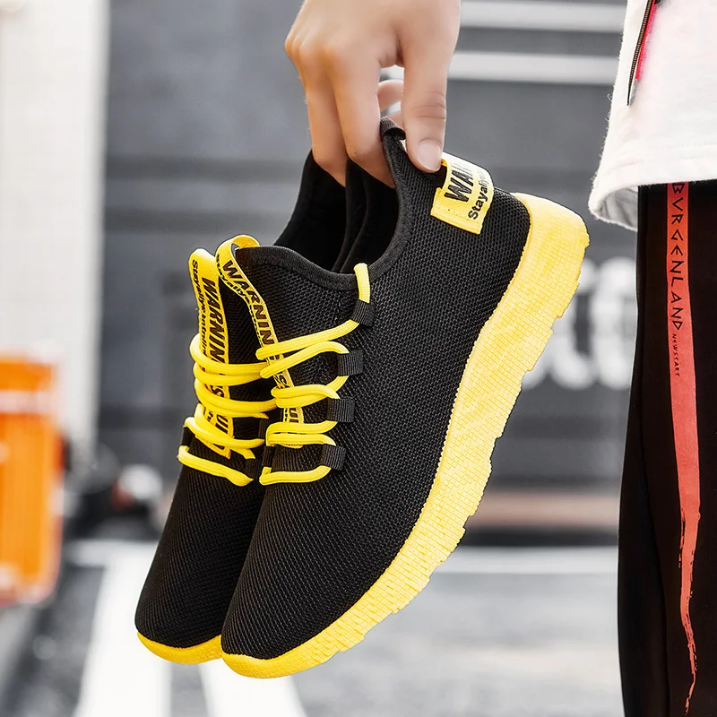

New men' casual sports shoes fly-woven breathable vulcanized shoes thick bottom shock-absorbing running shoes black fashion wild