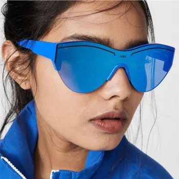 

2020 New Cateye Vintage Black Sunglasses Women Brand Design Retro Triangle Sun Glasses Female Shades Ladies Letter Eyewear UV400