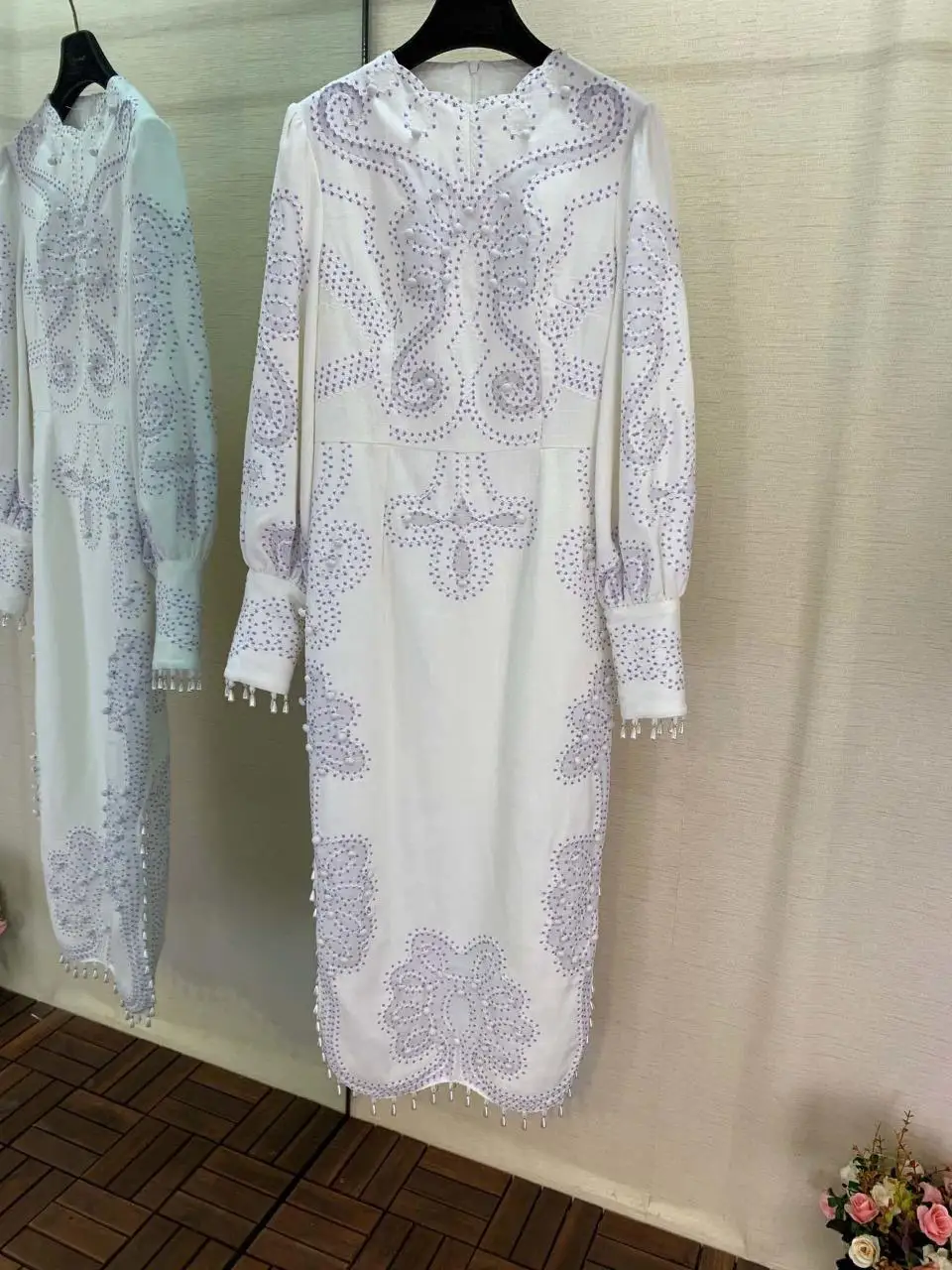 

2019 autumn new women's fashion Chinese style cheongsam style embroidery patch pattern pattern dress 0822
