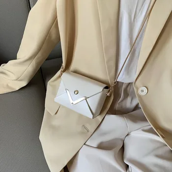 

French advanced texture popular mini small bag female 2020 new net red summer wild chain crossbody bag