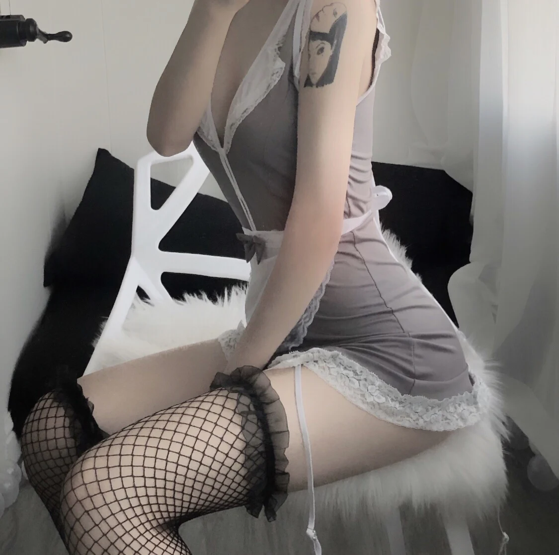 With stockings Милое платье горничной Соблазнительные костюмы для косплея перспективное японское нижнее белье слуга эротический кружевной наряд SM порно костюм для женщин - Цвет: With stockings