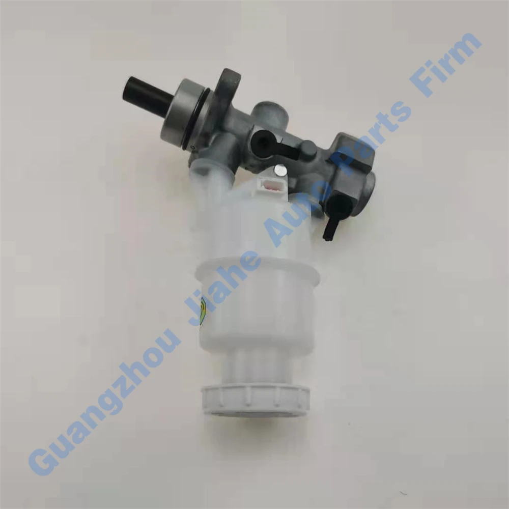 PAT Brake Master Cylinder Fits For Mitsubishi Pajero Montero Io H65W H67W H76W H77W Good Quality MR370640