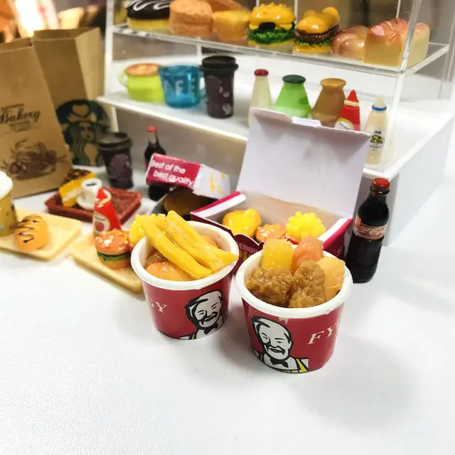 1/6 Miniature Dollhouse Mini Hamburger Coke Cup Chips Cake Fast Food for Blyth OB11 Doll House Kitchen Play Toy Accessories 2