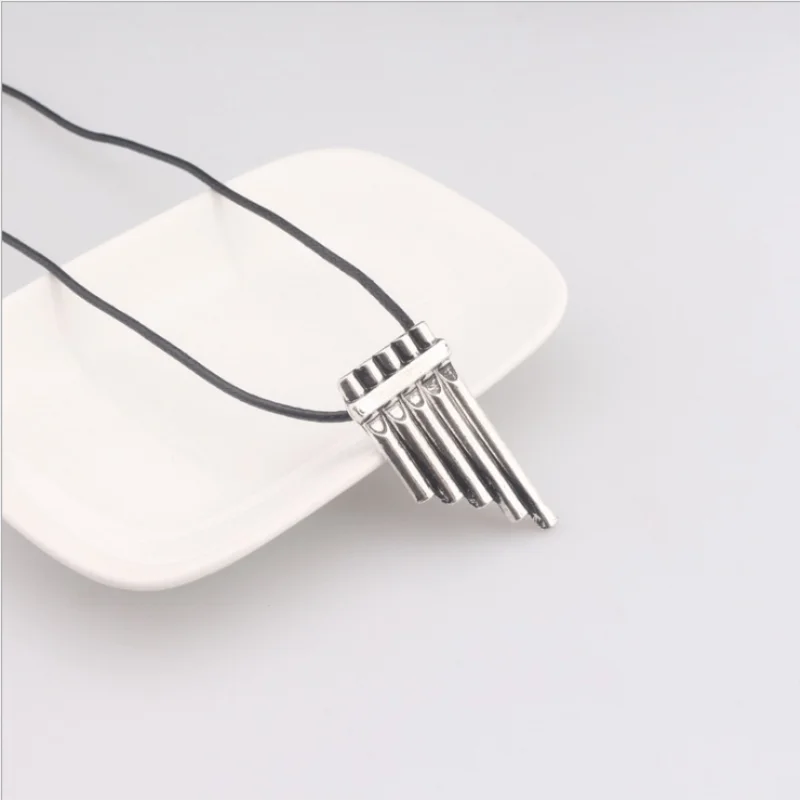 Peter Pan Flute Pipes Necklace Pendant Neverland Costume Cosplay