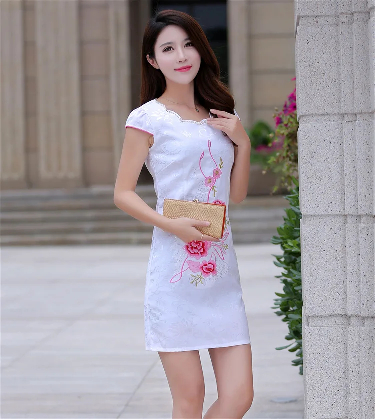 Summer New Style Women's Modern Improved Cheongsam Slim Fit Slimming Beads Crew Neck Short Sleeve Embroidery Cheongsam Dress