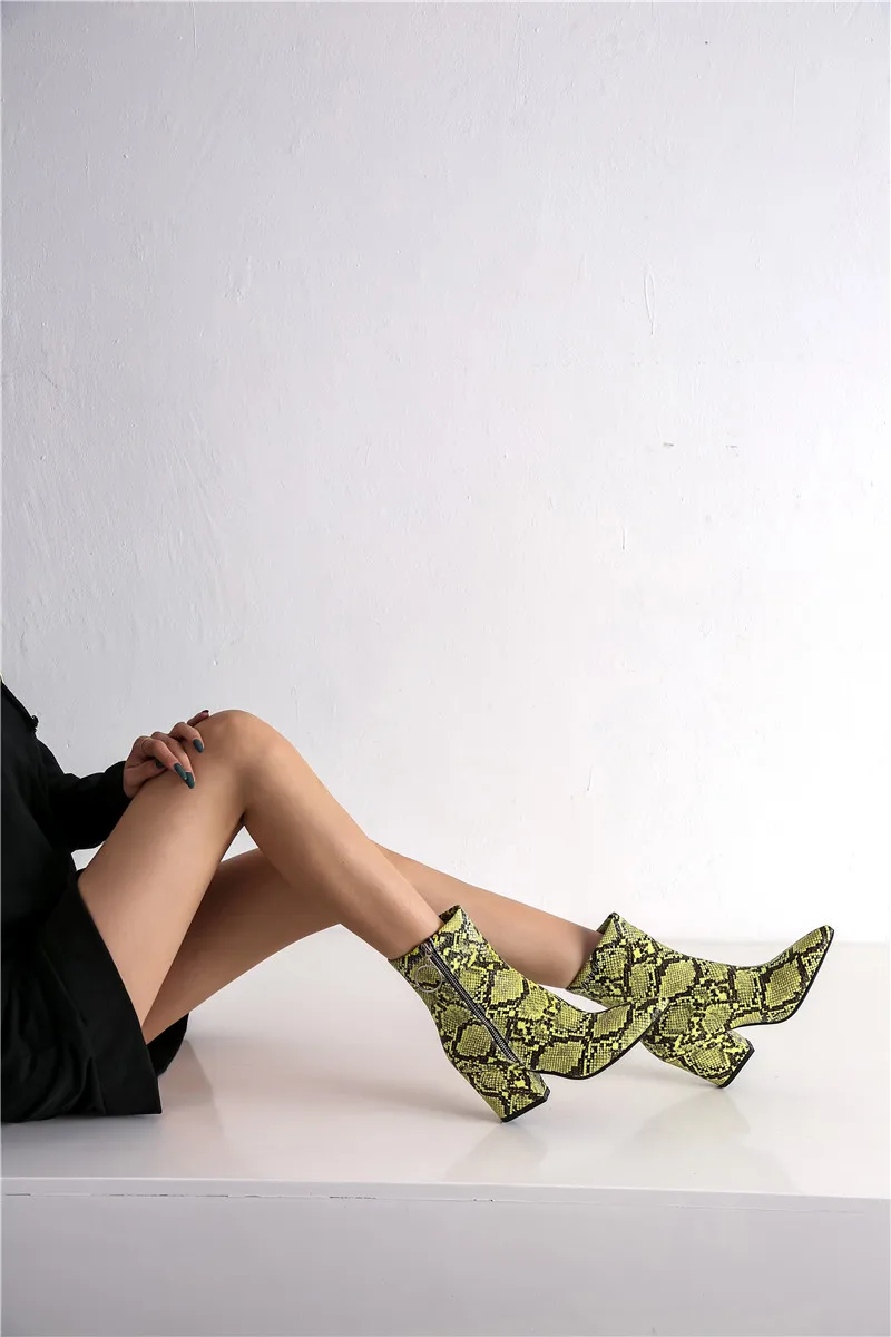 FEDONAS острый носок; женские ботильоны на молнии на высоком каблуке вечерние танцевальные туфли Женские ботинки «челси» украшение в виде змей полусапожки