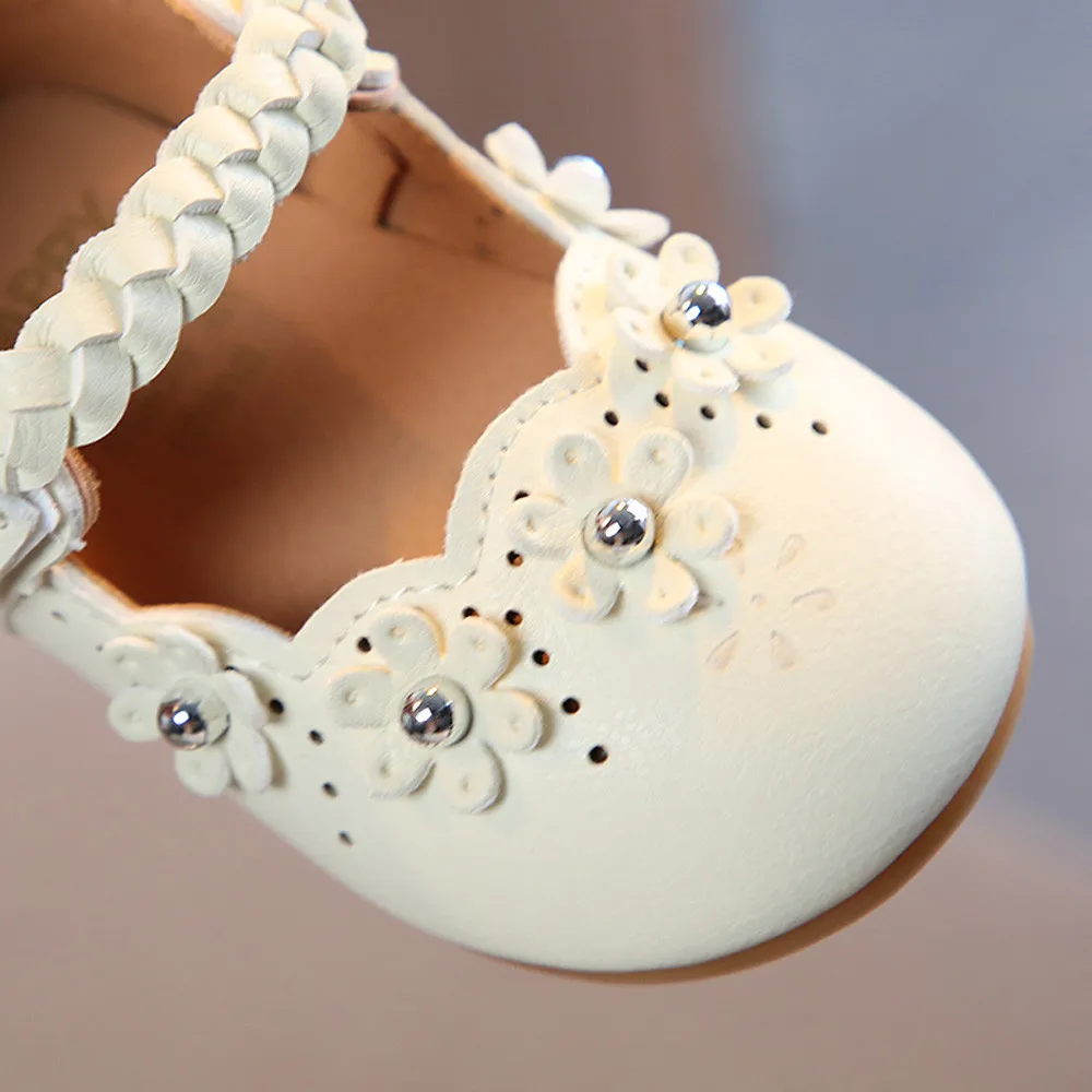 Обувь для маленьких девочек; коллекция года; модная кожаная обувь с цветочным узором для маленьких девочек; обувь принцессы с мягкой подошвой; хорошее качество
