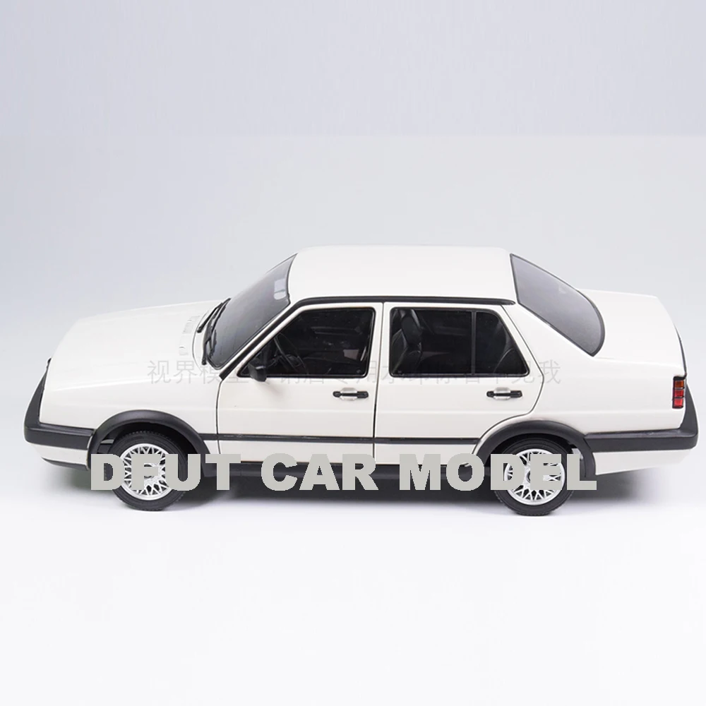 Игрушечный автомобиль из 1:18 сплава DA ZHONG, модель детской игрушечной машины, оригинальные авторизованные Аутентичные детские игрушки