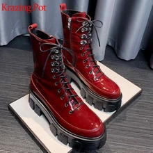 Krazing pot/мотоботы из лакированной кожи с натуральным лицевым покрытием на шнуровке; сапоги до середины икры с круглым носком на толстой подошве, украшенные металлическими заклепками; l80