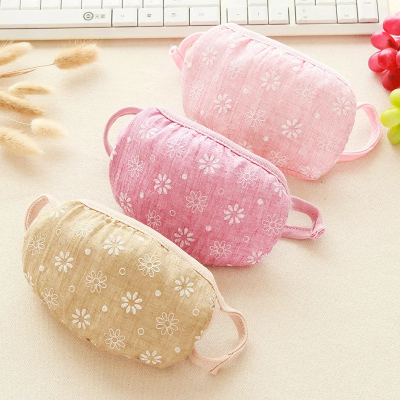 

1PC Mouth Face Mask Cotton Women Face Double Dustproof Dustproof Reusable Cartoon Layer Mouth-muffle Winter Warm Smoke Mask