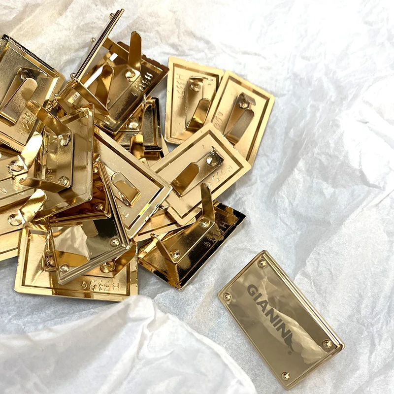 Рисунок 4 - Лазерная гравировка вашего бренда на этикетке