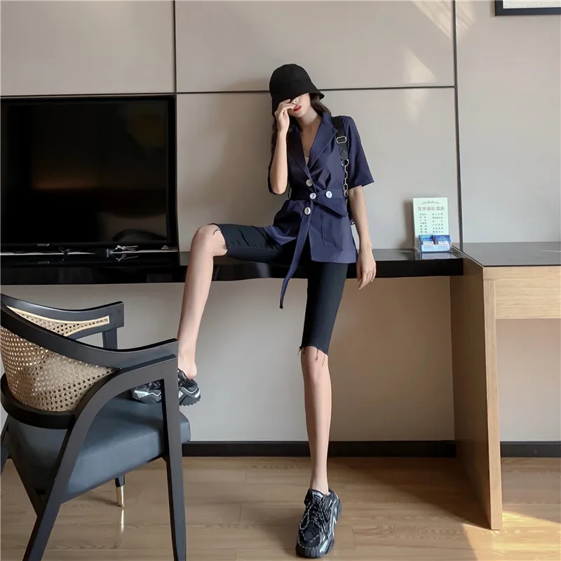 Photo Shoot Retro Hong Kong Flavor Simple Lace-up Charade Suit Short Sleeve