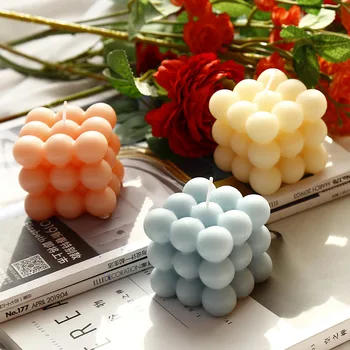 

1pcs Rubik's Cube Geometry Pure Soybean Scented Candle Smokeless Essential Oil Aromatherapy Candles for Wedding Home Decoration