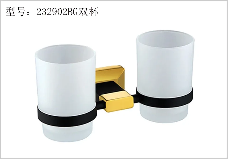 232902BG.jpg