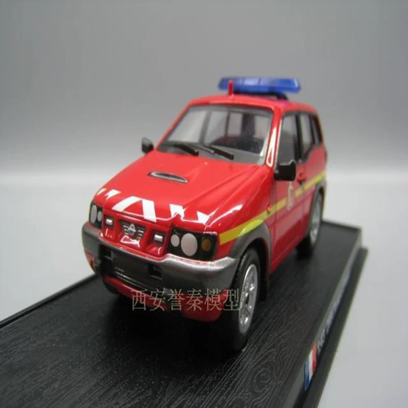 1/43 весы 2004 Terrano II Франция Классическая Коллекция Модель литья сплава Винтаж