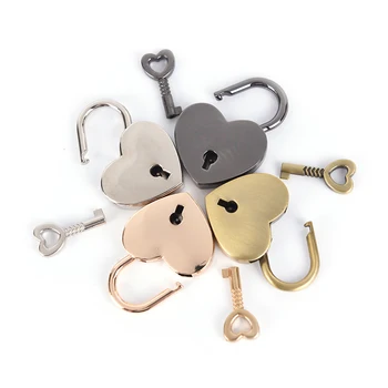 

1PCS Mini Padlock Small Love Heart Shape Padlock With Keys Zinc Alloy Suitcase Locker Tiny Luggage Bag Case Lock