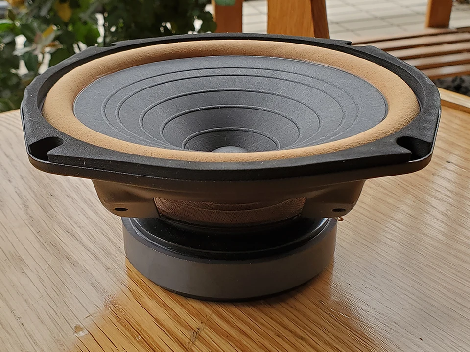 DIATONE Ｐ-610 Glow in the Dark Audio - Mitsubishi Diatone P-610 and its