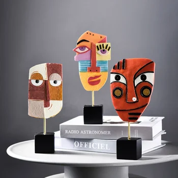 

INS Nordic Style Resin Crafts Creative Living Room Wine Cabinet Decoration Decoration Abstract Face Art Decoration Home Decor