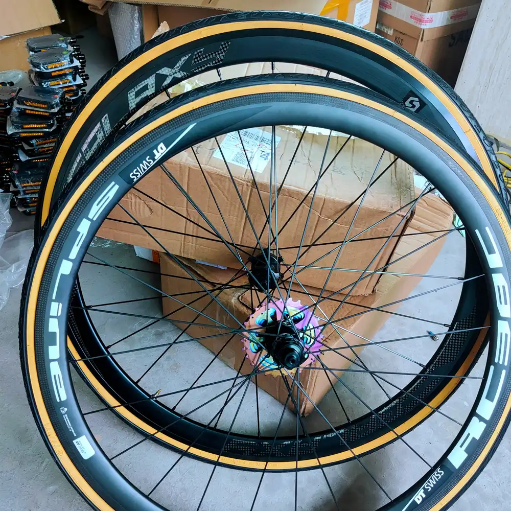 25c tube in 28c tire