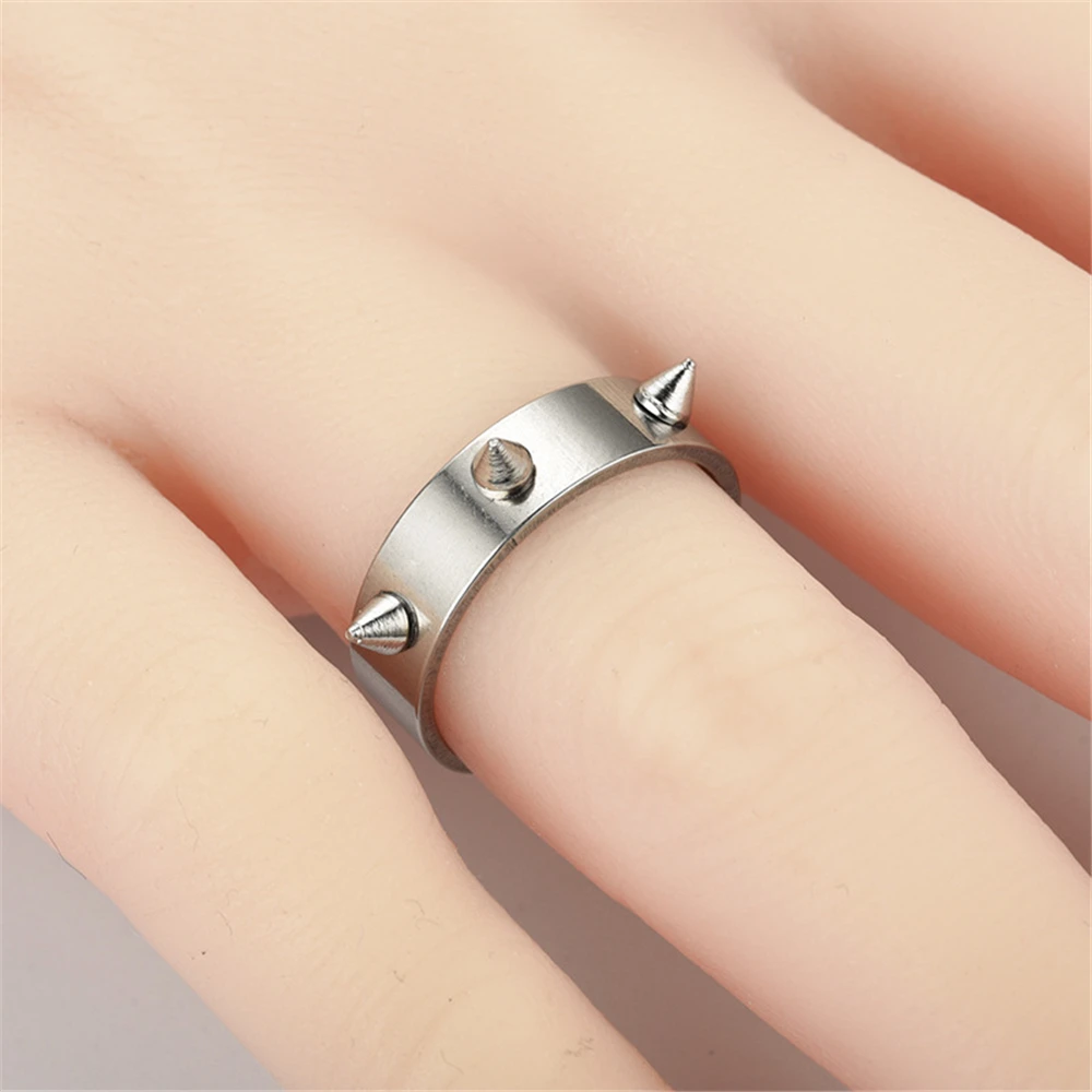 Hip Hop Self-defense Stainless Steel Ring Gothic Punk Style Metal 3 Spiked Emergency Defense Ring Men and Women's Thorn Jewelry spiked defense ring