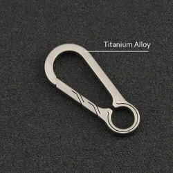 Sleek Titanium Alloy Keychain & Buckle Car Accessory (Single Buckle)
