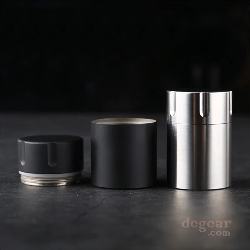 

Multi-function CNC pure titanium waterproof storage tank sealed cans titanium alloy high-end portable medicine box EDC