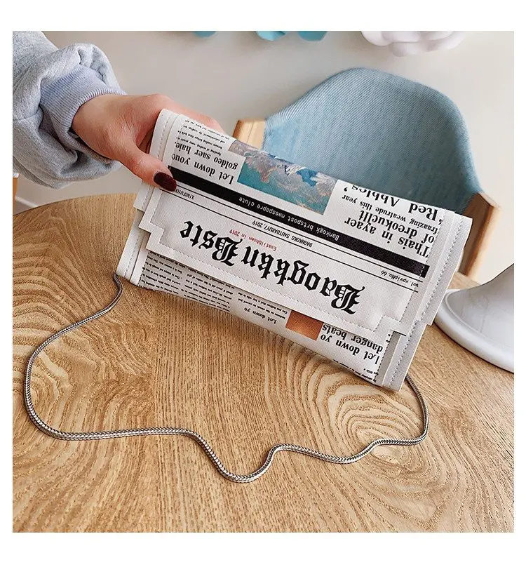 

Personality Messenger bag envelope bag female clutch bag simple small square bag diagonal fashion trend chain bag newspaper bag