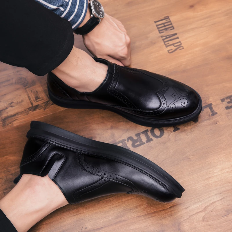 Mens Leather Shoes Genuine Brand Brogue Shoes Men Business Lace-up Formal Oxford Fashion Printed Wedding Dress Platform Footwear