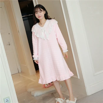 

Sweet Girls Lace Princess Thick Warm Flannel Nightgown For Women 2020 New Winter Long Sleeve Coral Velvet Night Dress Nightdress