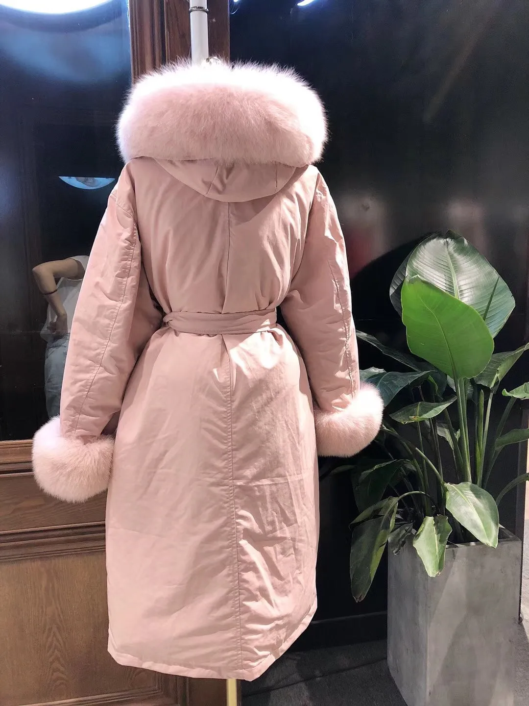 2019 Long Lady Overcoat Fox Fur Collar Outwear Thick White Duck Fur Cuff Parka Women Multi Color Down Jacket Winter Fur Puffer