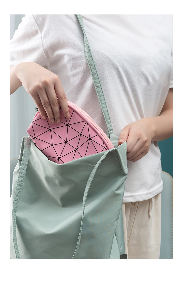 22202886084_2034734826