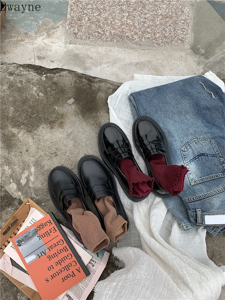 

Ins net red black small shoes female British wind 2019 summer new wild flat shoes single shoes Lok peas shoes