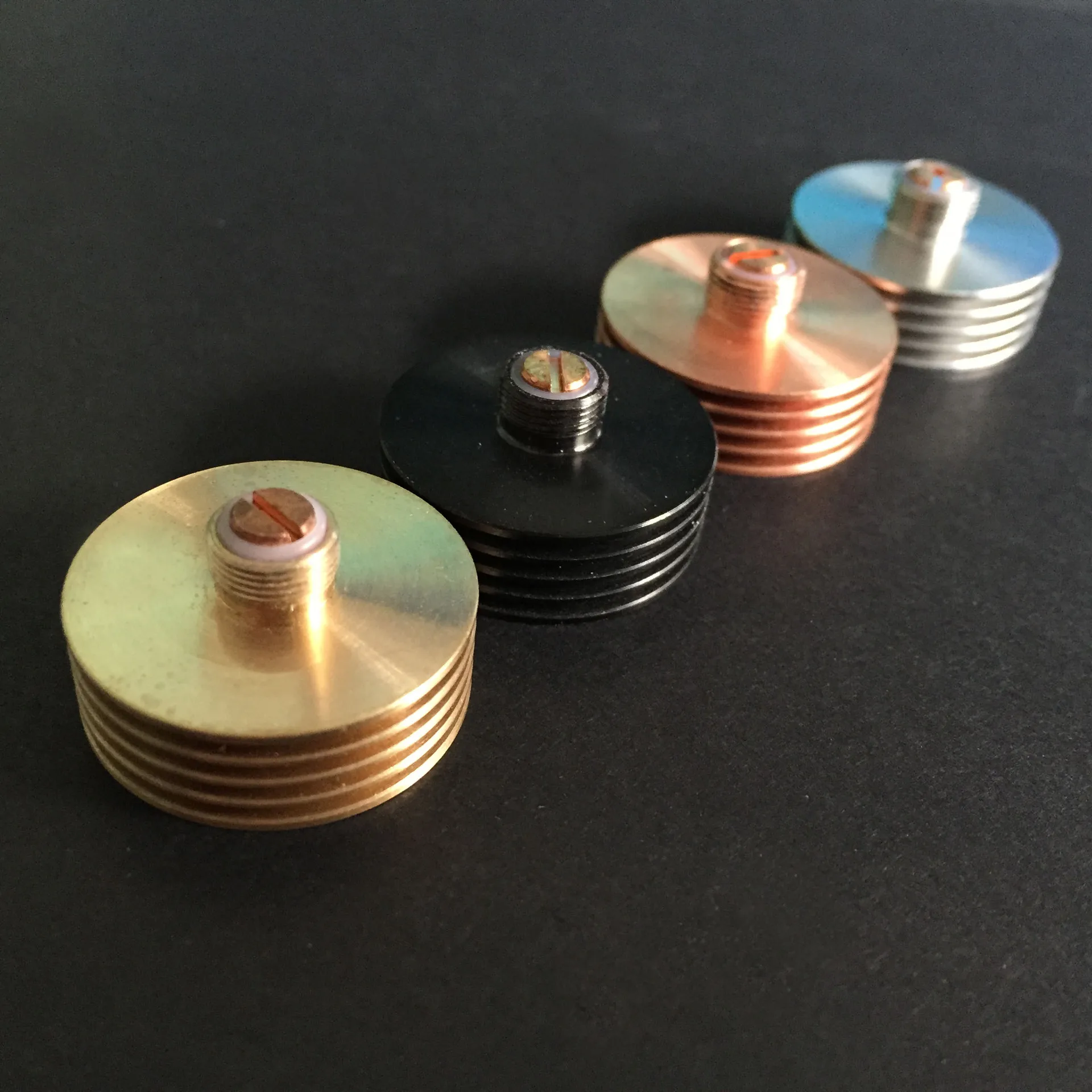 

Europe And America Hot Sales 22 Mm Electronic Cigarette Atomizer Cooling Fin Connector Insulated Cooler Pad Heat Dissipation Dev