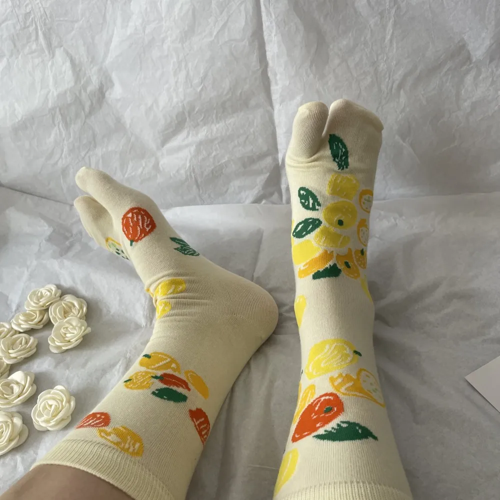 comfort women socks New Summer Colorful Cartoon Fruits Tabi Socks Japanese Harajuku Women Combed Cotton Two Finger Toe Breathable Soft Girls Socks black ankle socks