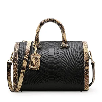 

Female bag snake pattern Cowhide leather women shoulder bag Messenger bag new explosion Boston bag leather female Totes handbag