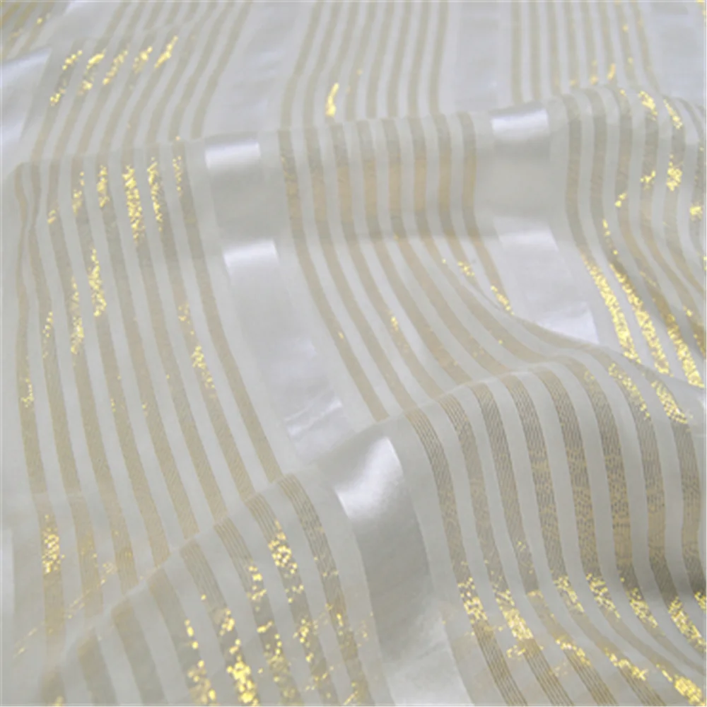 

Comfortable Feeling Great Material Newest Hot Sale Golden Stripe Design Shiny Silk Metallic Lurex Fabric for Nice Women Dress