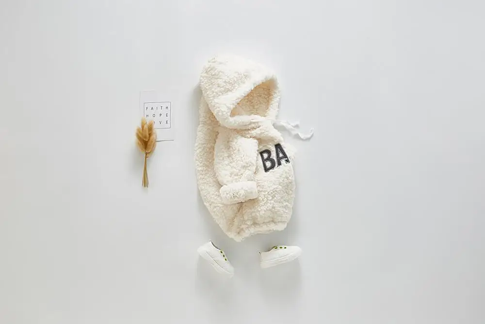 Новорожденных с изображением леса цветов буквы Baby с капюшоном одежда с длинными рукавами; комбинезон; сезон осень-весна; детская зимняя одежда детей ясельного возраста ползунки