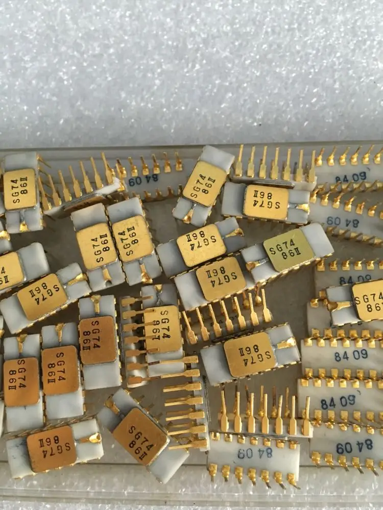Оригинальный импортный DMB51CM24B006 P8797BH MK4116GPE MK4332D 3 SG7486 SG006B SME1701PGA 400 гарантия