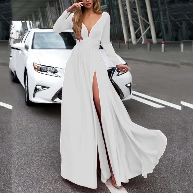 Белое вечернее платье. Белое платье. Девушки в платье с разрезом. Белое платье с вырезом на ноге. Платья белые длинные с разрезом.