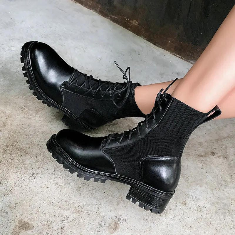 QUTAA/ г. Элегантная женская обувь повседневные зимние мотоциклетные ботильоны из натуральной кожи с круглым носком и квадратным каблуком средней высоты Большие размеры 34-39